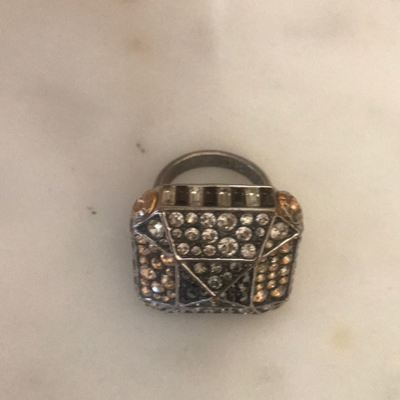 Henri Bendel Ring - Picture 3 of 4
